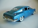 1:18 Kyosho Tucker Torpedo 1948 Azul. Subida por Ricardo